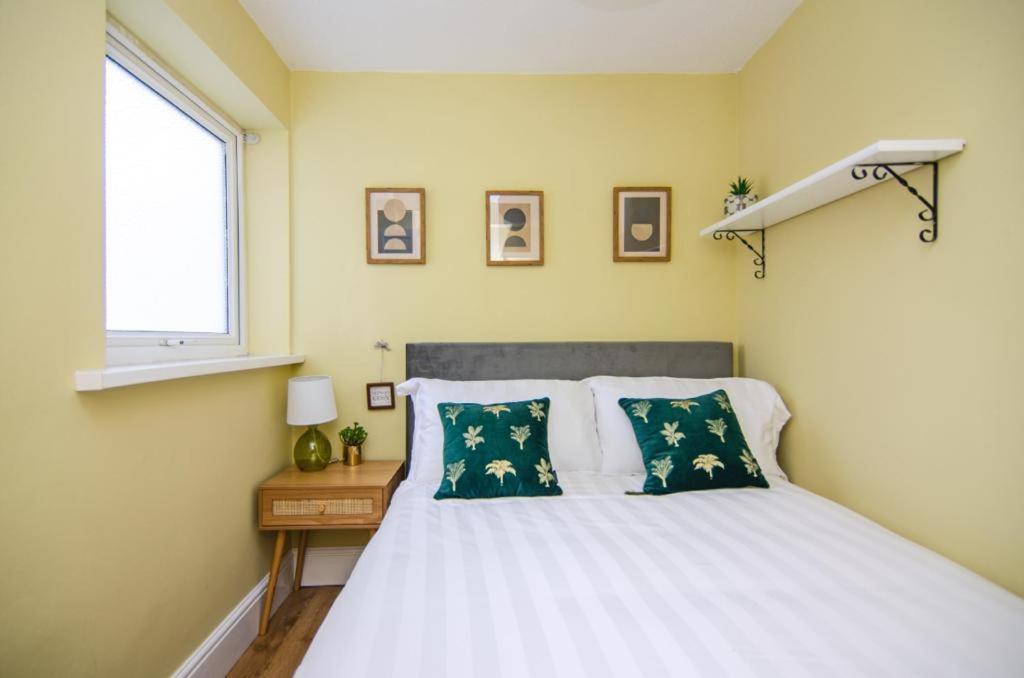 Cosy Lichfield Apartment Dış mekan fotoğraf